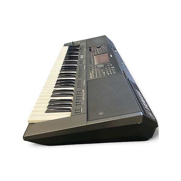 Used Yamaha PSRSX-700 Keyboard Workstation