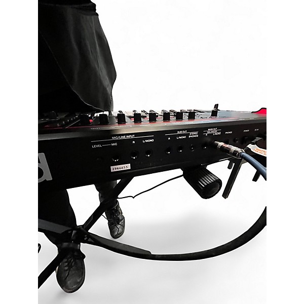 Used Roland Fantom 07 Keyboard Workstation