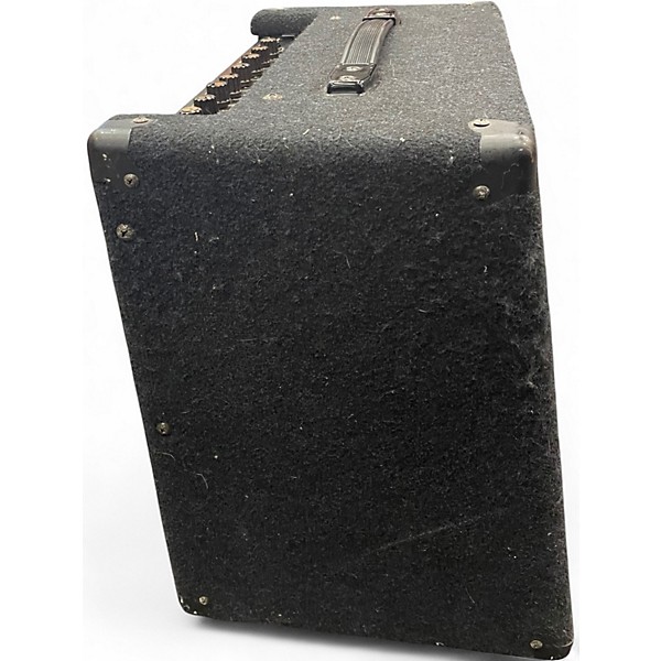 Used Roland kc300 Keyboard Amp