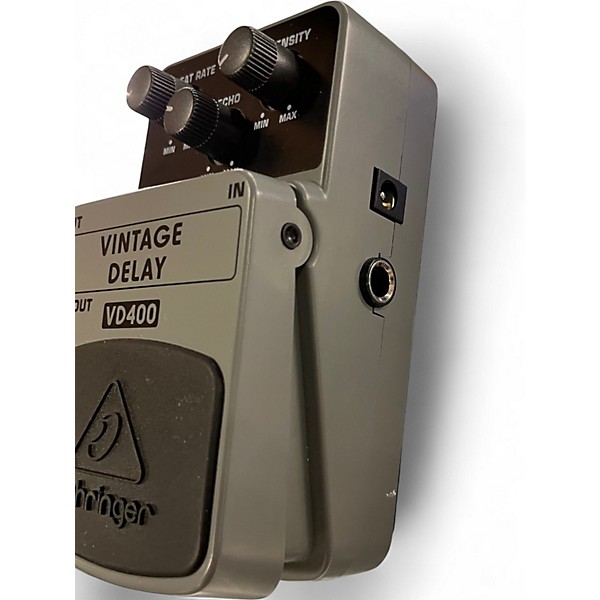 Used Behringer VD400 Vintage Delay Effect Pedal