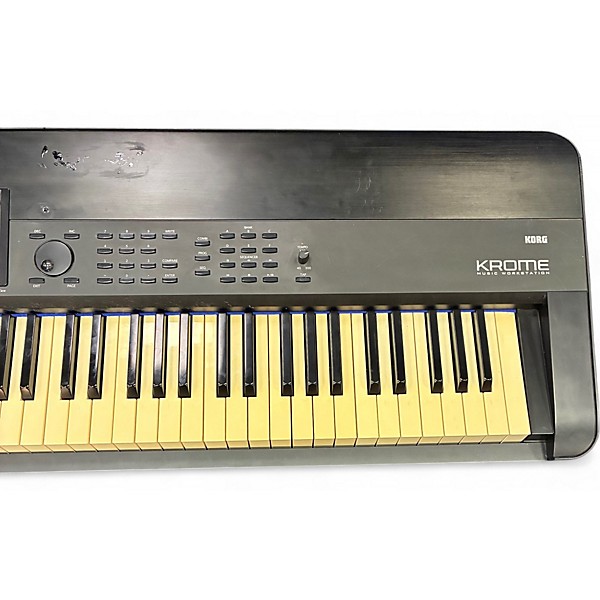 Used KORG Krome 88 Key Keyboard Workstation