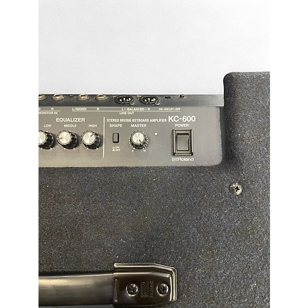 Used Roland KC600 Guitar Combo Amp