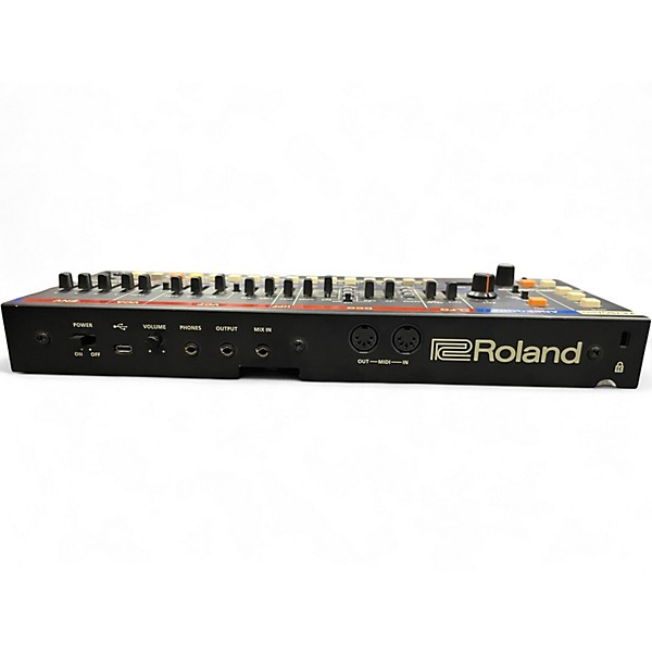 Used Roland JU-06A Synthesizer