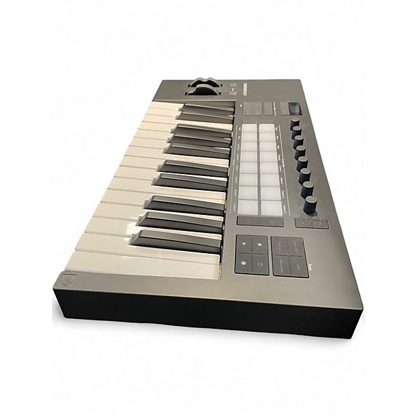 Used Novation Launchkey 25 Key MIDI Controller