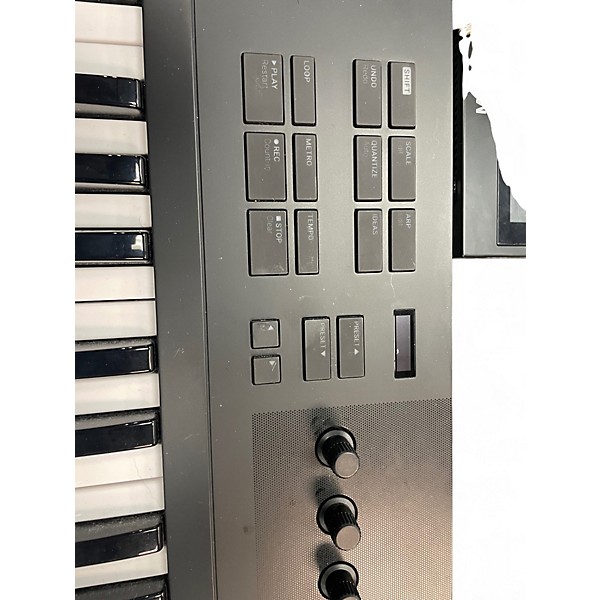 Used Komplete Kontrol A29 MIDI Controller