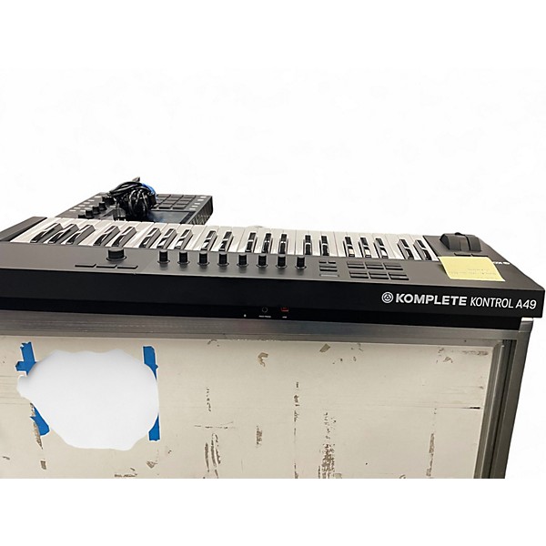 Used Komplete Kontrol A29 MIDI Controller