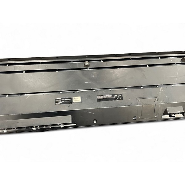 Used Yamaha MOXF8 88 Key Keyboard Workstation