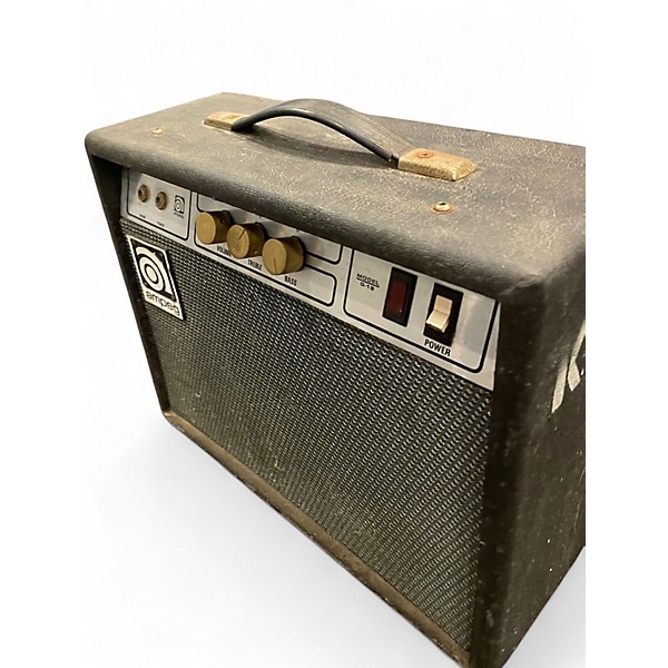 Used Ampeg G18 Bass Combo Amp