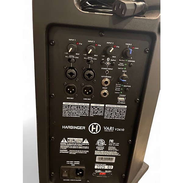 Used Harbinger v2410 Powered Speaker