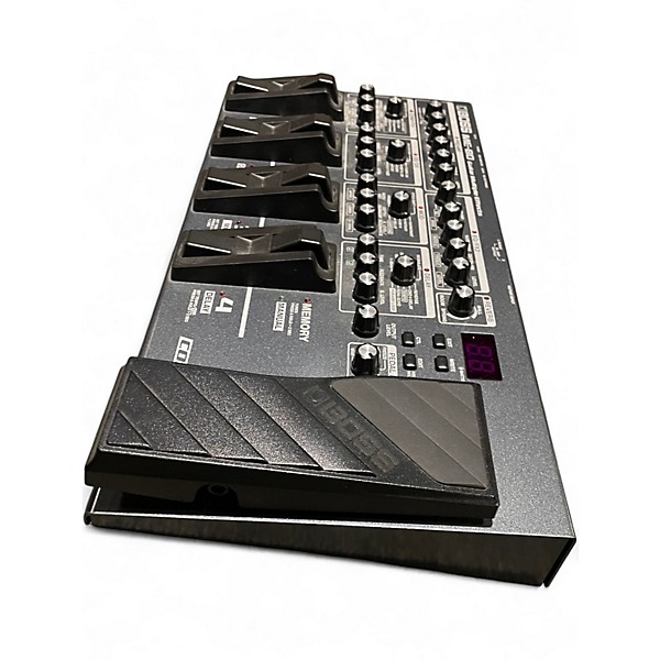 Used BOSS ME80 Guitar Multi Effect Processor