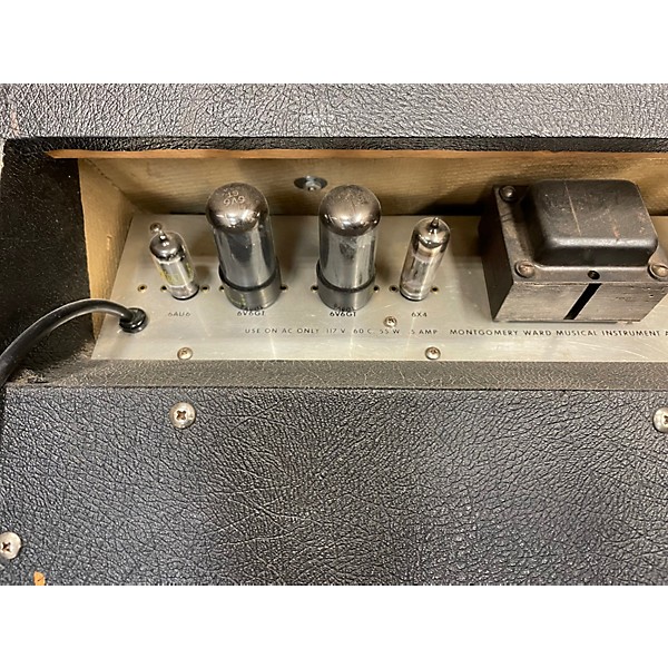 Vintage 1960s Airline Model 62-9013A Tube Guitar Combo Amp