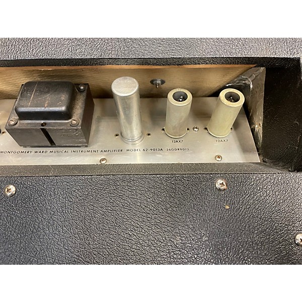 Vintage 1960s Airline Model 62-9013A Tube Guitar Combo Amp