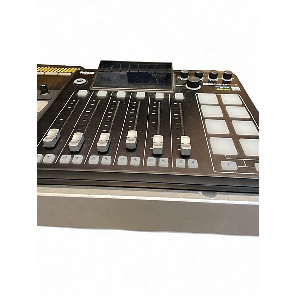 Used RODE RODECASTER PRO II Audio Interface