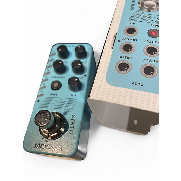 Used Mooer e7 polyphonic synth Effect Pedal