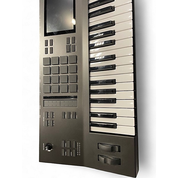 Used Akai Professional MPC Key 61 Keyboard Workstation