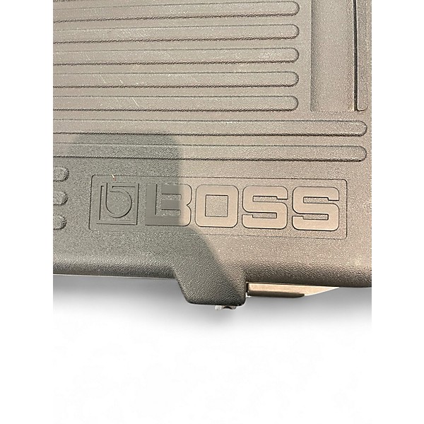 Used BOSS BCB60 Pedal Board