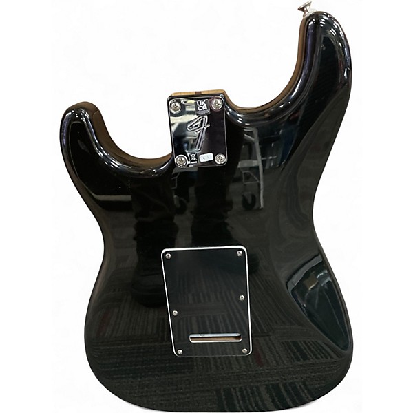 Used Fender Deluxe Stratocaster Green Solid Body Electric Guitar