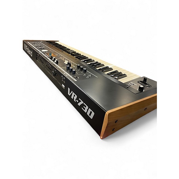 Used Roland VR700 Keyboard Workstation