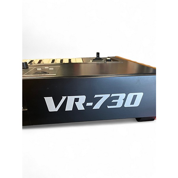 Used Roland VR700 Keyboard Workstation