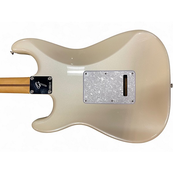 Used 2025 Fender Player Ii Modified STRATOCASTER  Pearl White Solid Body Electric Guitar