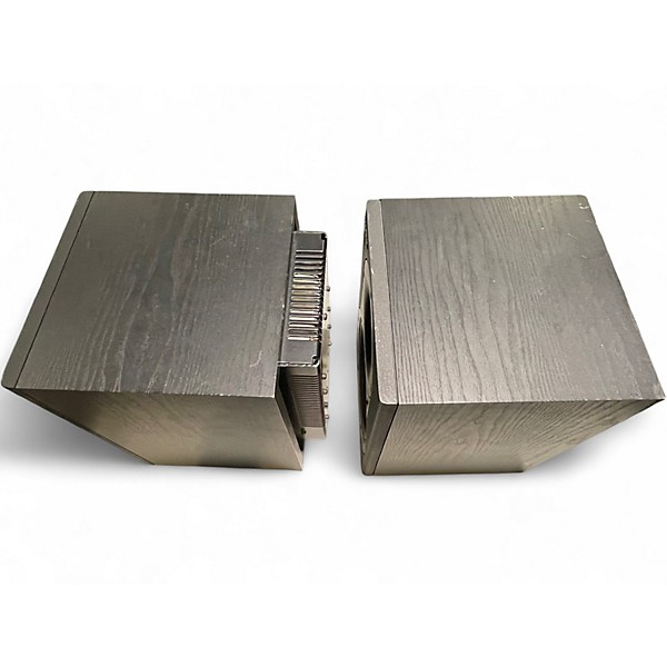 Used Mackie HR824 Pair Powered Monitor