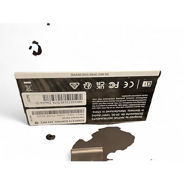 Used Komplete Kontrol S49 MIDI Controller