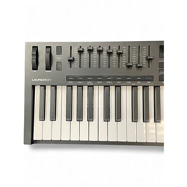 Used Novation LAUNCHKEY 49 Key MKIII MIDI Controller