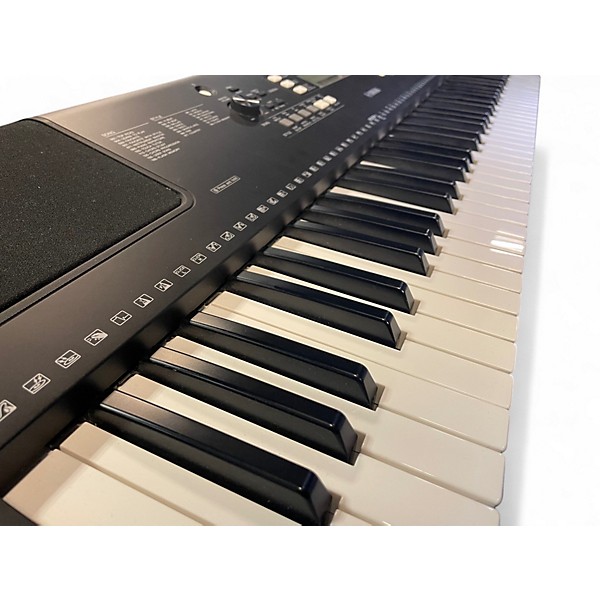 Used Yamaha PSR EW300 76 Keyboard Workstation