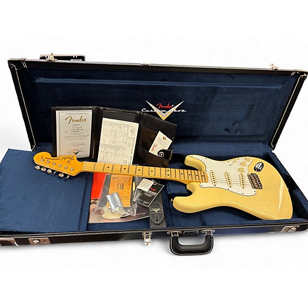 Used 2023 Fender Custom Shop Limited Edition 1968 Stratocaster Journeyman Aged Vintage White Solid Body Electric Guitar