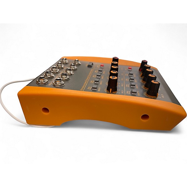 Used Professional MIXING CONSOLE SERIES Powered Mixer