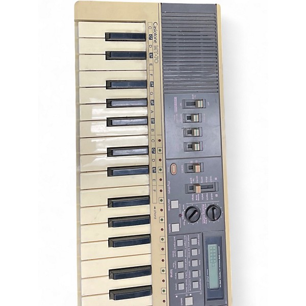 Used Casio CASIOTONE MT-70 Synthesizer
