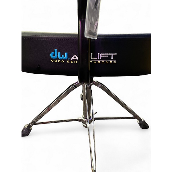 Used DW airlift 9000 series throne Drum Throne