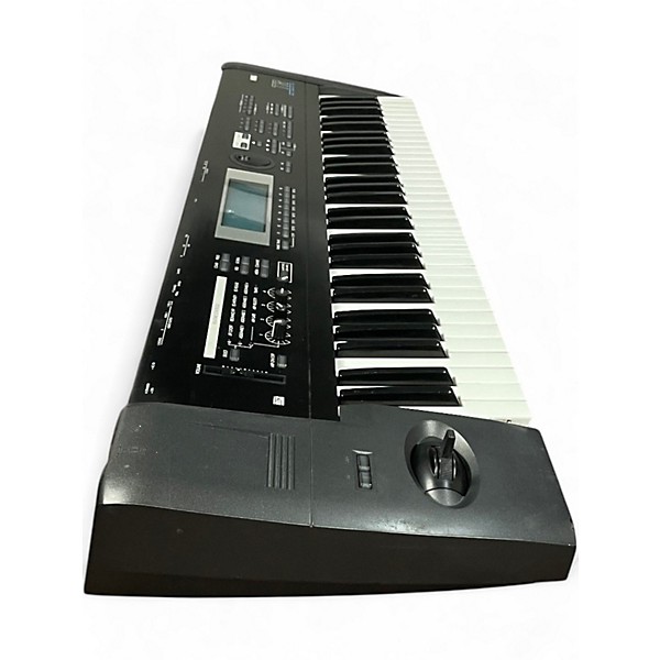 Used KORG TR61 Keyboard Workstation