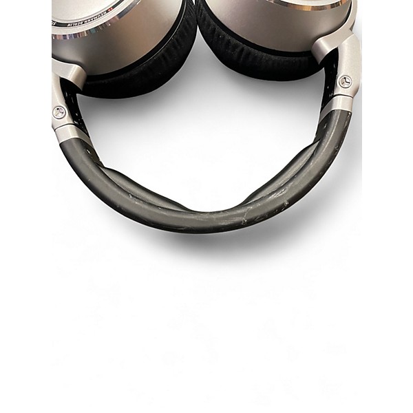 Used Neumann NDH20 Studio Headphones