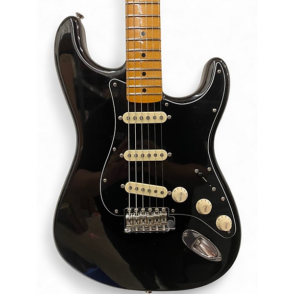 Used Fender Eric Johnson Maple Stratocaster Black Solid Body Electric Guitar