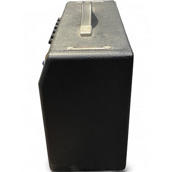 Used Fender 68 CUSTOM VIBRO CHAMP REVERB Tube Guitar Combo Amp