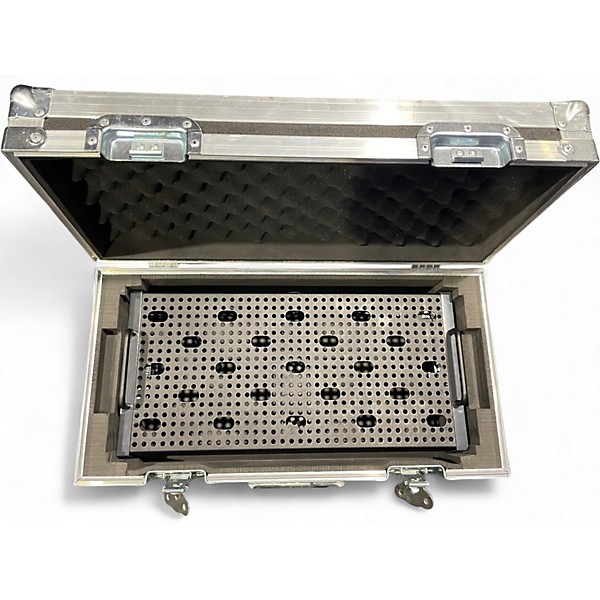 Used Temple Audio Design Solo 18 w/modules Pedal Board