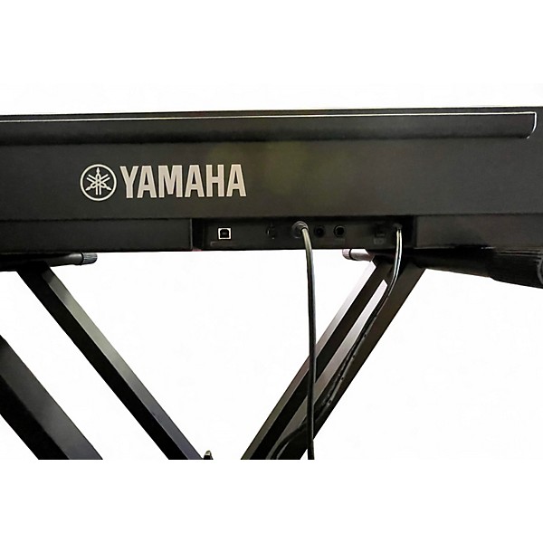 Used Yamaha P-225 Digital Piano