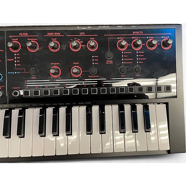Used Roland JDXI Synthesizer