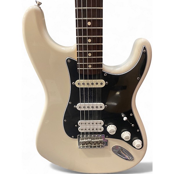Used 2014 Fender American Standard Stratocaster White Solid Body Electric Guitar