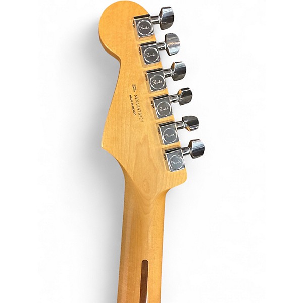 Used 2014 Fender American Standard Stratocaster White Solid Body Electric Guitar