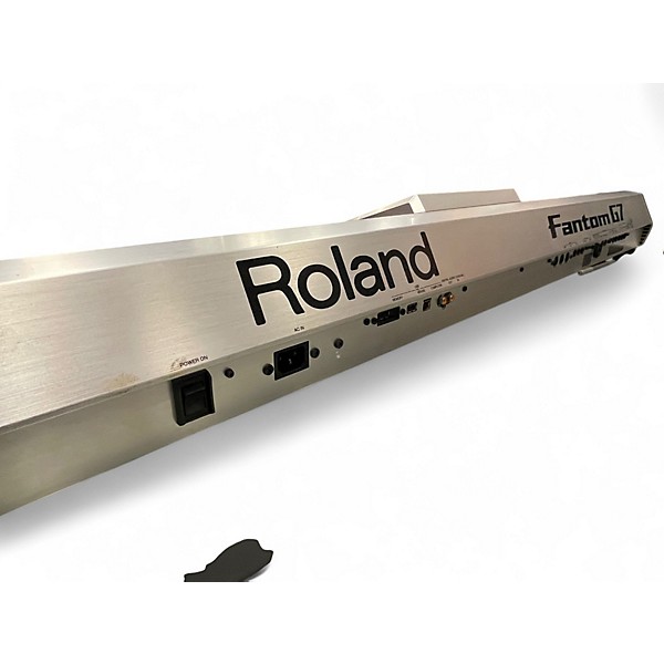 Used Roland Fantom G7 76 Key Keyboard Workstation