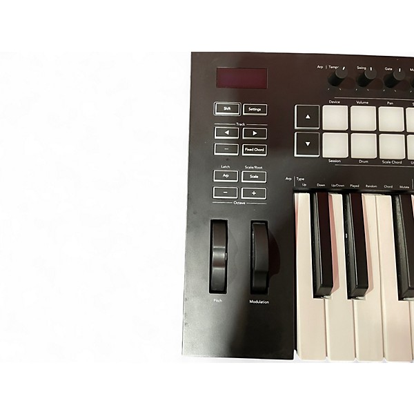 Used Novation Launchkey 25 Key MIDI Controller