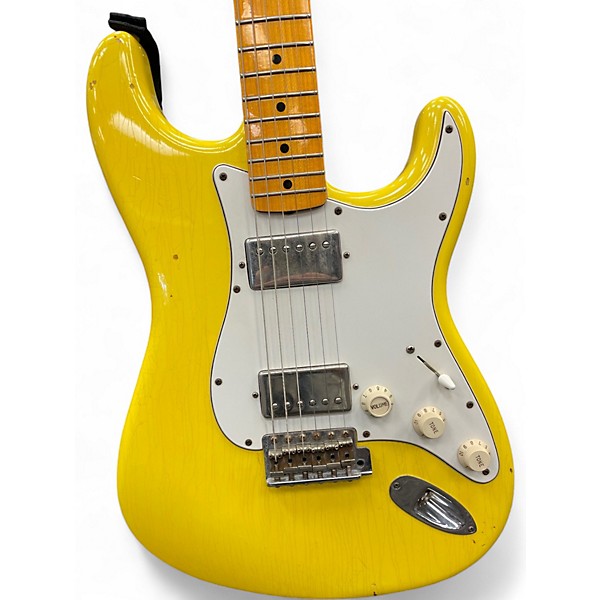 Used 2015 Fender custom shop Yellow Solid Body Electric Guitar