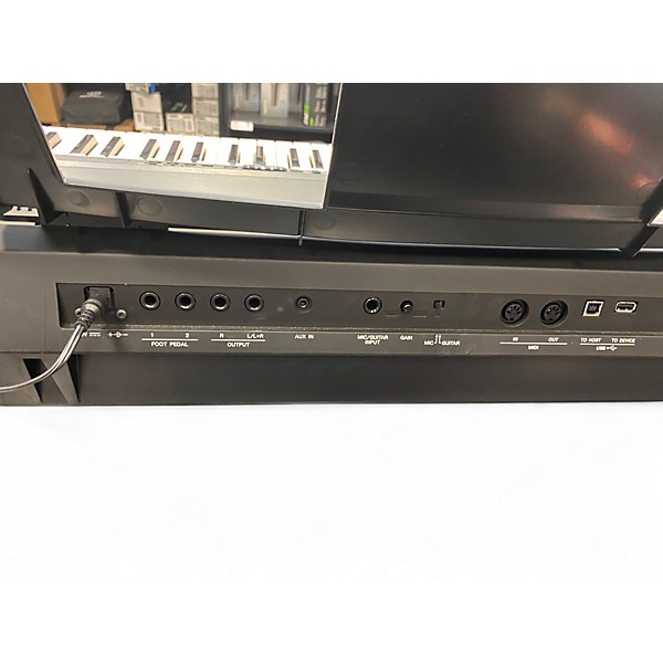 Used Yamaha PSRS775 Keyboard Workstation
