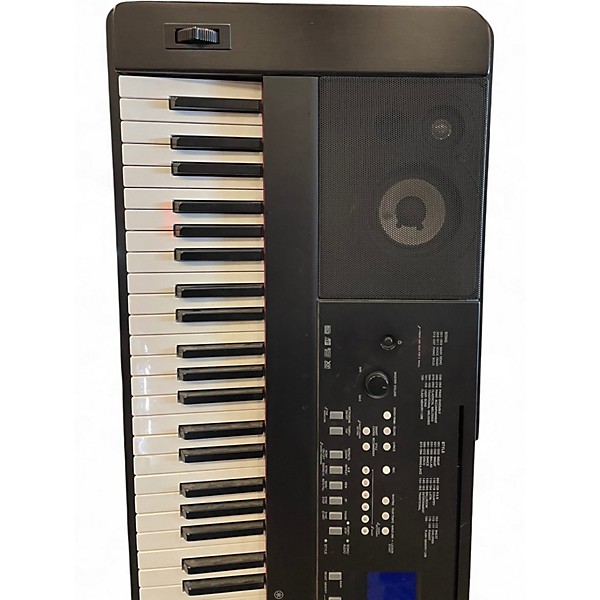 Used Yamaha DGX650 88 Key Portable Keyboard