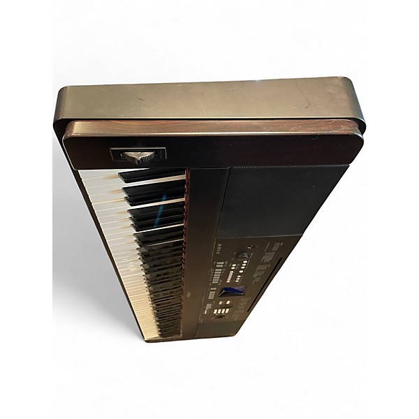 Used Yamaha DGX650 88 Key Portable Keyboard