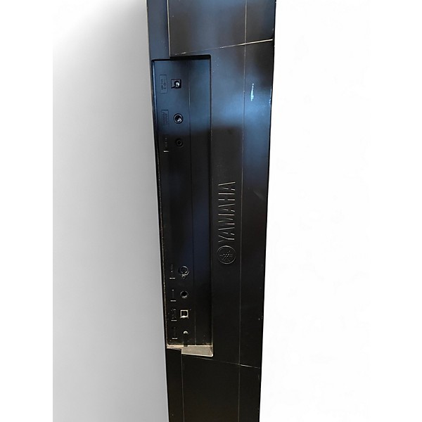 Used Yamaha DGX650 88 Key Portable Keyboard