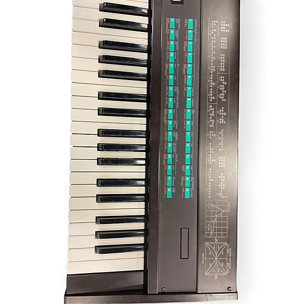 Used Yamaha DX7 Synthesizer