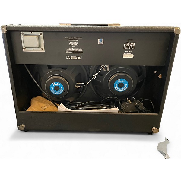 Used Fender Ultimate Chorus Guitar Combo Amp